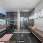 Hoge Duin - Spacious Luxury With Large Garden Tatil Evi *