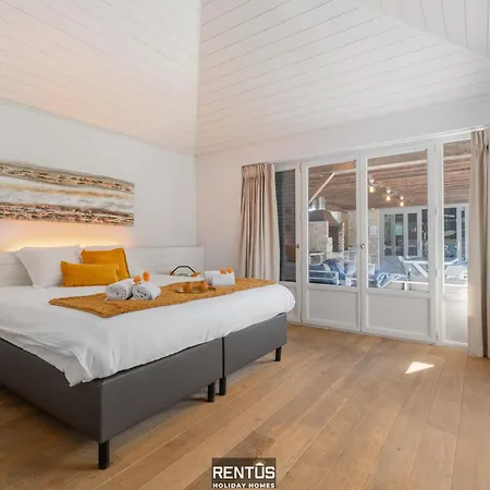 Hoge Duin - Spacious Luxury With Large Garden *