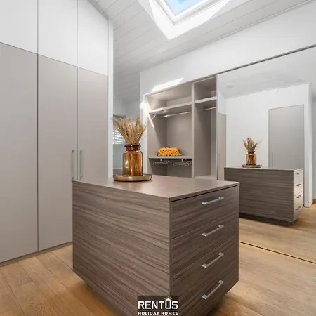 Hoge Duin - Spacious Luxury With Large Garden *